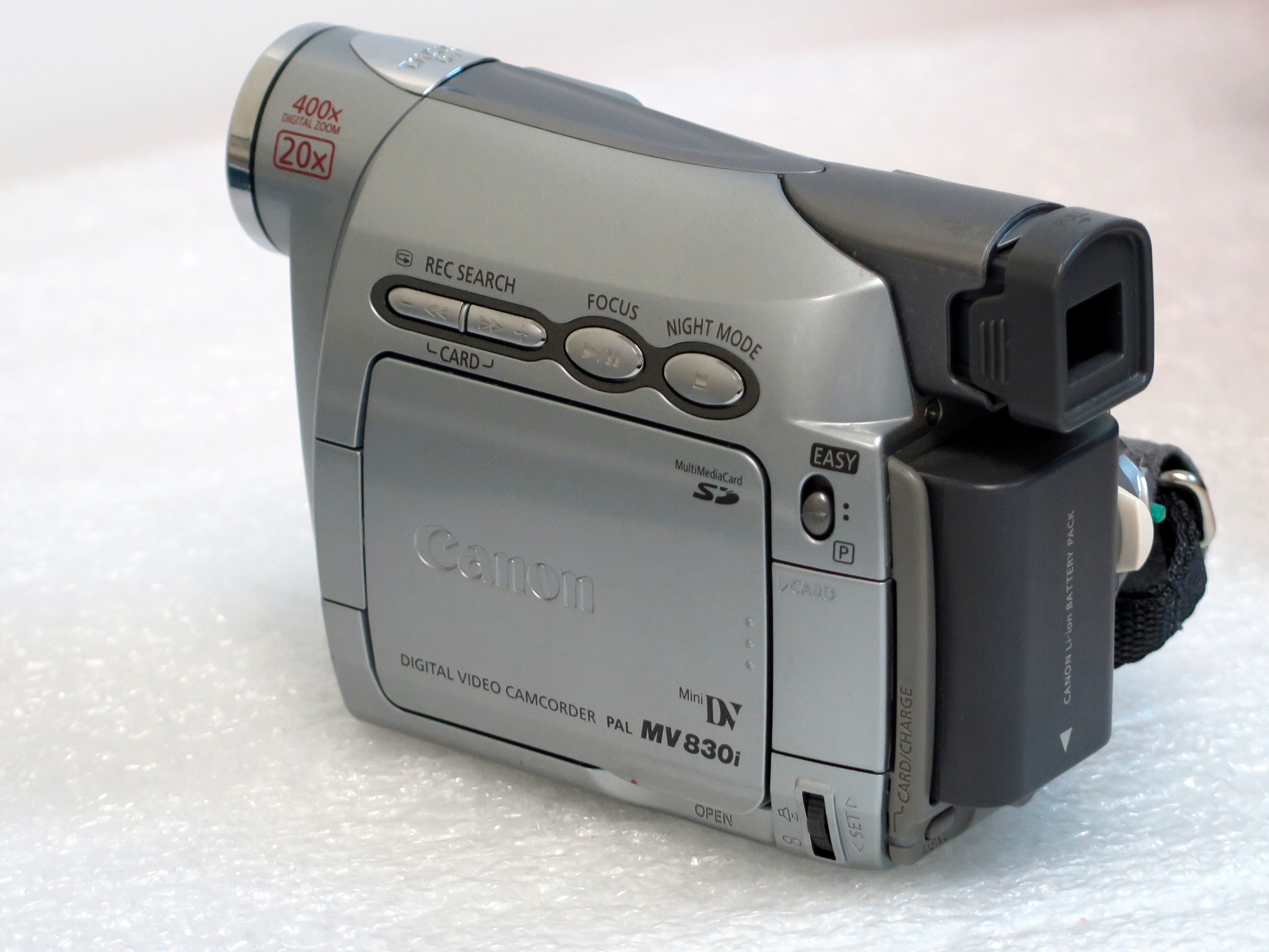 Canon MV830i Mini Digital Video Camcorder - Video Recorders and